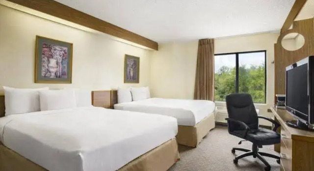 Econo Lodge At Carowinds, Забронировать Отель Отели Южной Каролины с бассейном, Бассейн