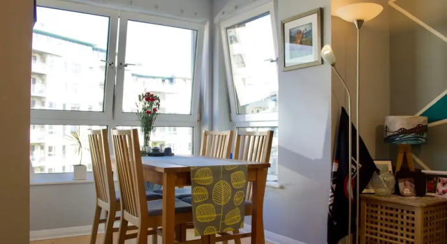 2 Bedroom Modern Apartment At The Shore, Prenota Appartamento Hotel a Midlothian con parcheggio, Parcheggio