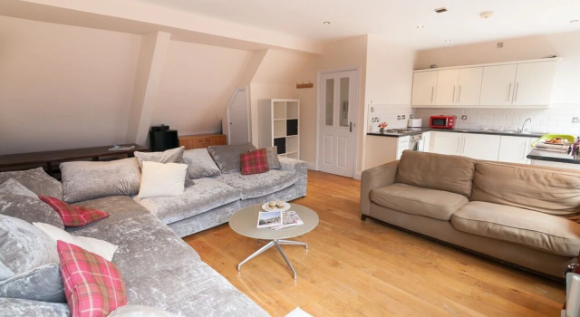 Luxury 3BR Penthouse Suite with Rooftop Terrace, Забронировать Отель Манчестер Большой Манчестер, рядом с Район Гей-виллидж в Манчестере