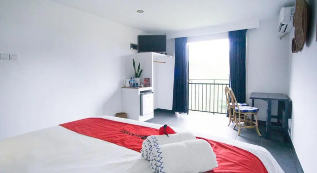 Полулюкс Taman Unique Hotel Senggigi
