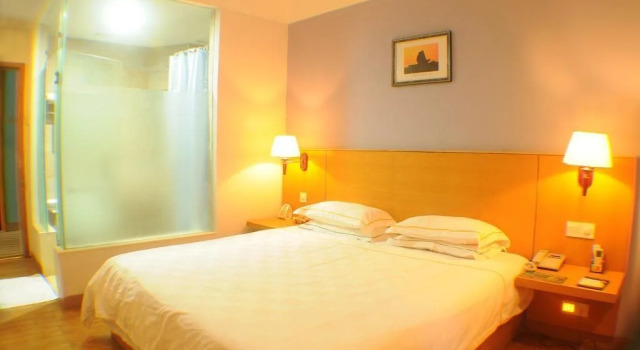 Dan Zhou Xin Bao Lai Holiday Hotel, Book Hotel Danzhou Hainan