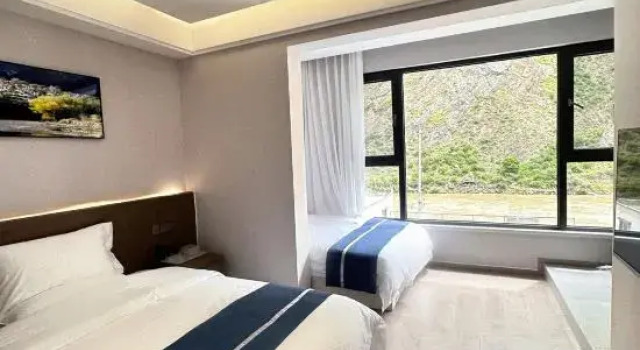 Qingding  Jiarong  Homestay (Danba  County Passenger  Transport  Center  Store), Prenota Hotel Hotel a Danba con parcheggio, Parcheggio