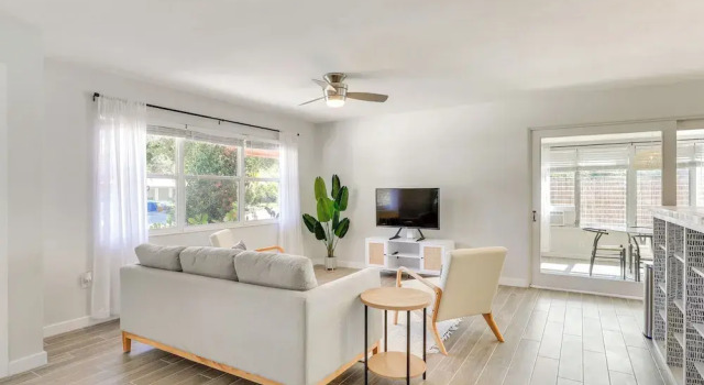 Boho-chic Sarasota Hideaway: Yard & Fire Pit!, Забронировать Дом для отпуска Сарасота Sarasota Area