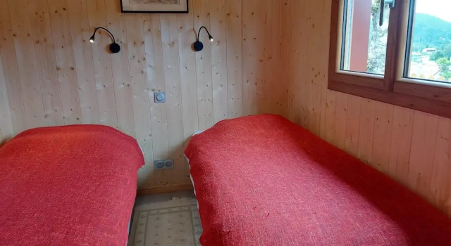2 Chalets for 4 People