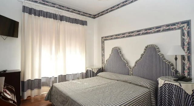 Трёхместный номер Economy Agora Park Hotel
