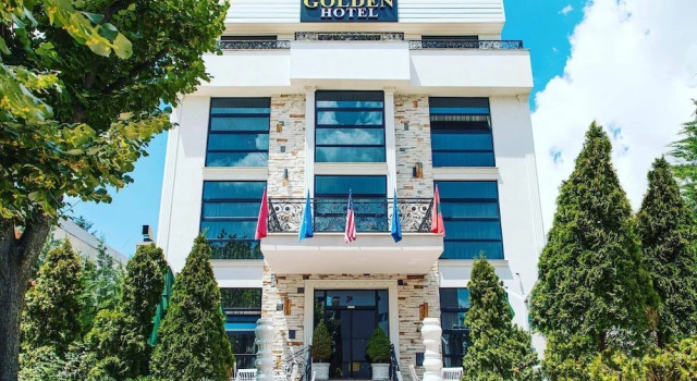 Golden Hotel