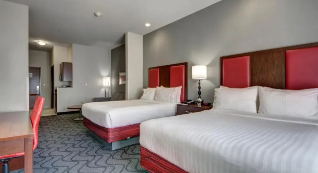 Четырёхместный люкс Holiday Inn Express and Suites Oklahoma City North by IHG