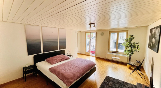 Newly Furnished Beautiful old Building Apartment in the Center With Apple TV O1