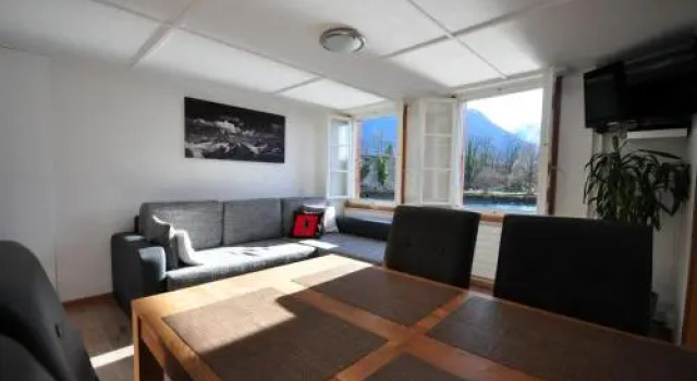 Seegärtli Riverside Apartment, Забронировать Апартаменты/квартира Ринггенберг Интерлакен, рядом с Железнодорожный вокзал Интерлакен Восточный