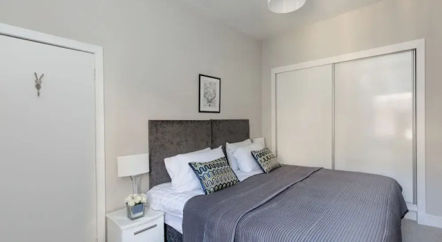 Grassmarket Modern Two Bedroom Flat, Забронировать Отель Эдинбург Midlothian, рядом с Национальный музей Шотландии