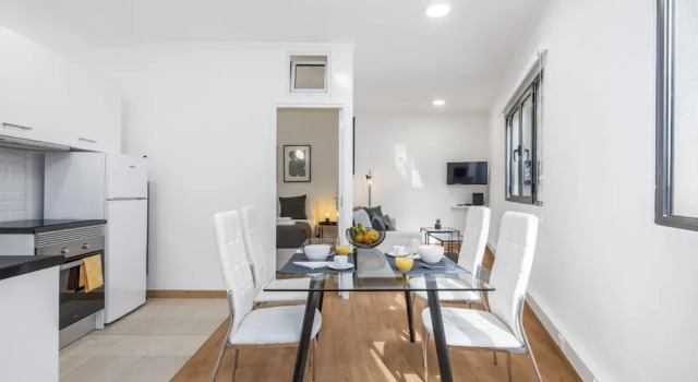 Funchal Central Loft by Homie, Забронировать Отель Отели Фуншал с парковкой, рядом с Музей Квинта-дас-Крузес, Парковка