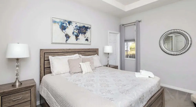 Silver Lining Luxury for 10!, Забронировать Дом для отпуска Отели Lakeland - Winter Haven с парковкой, Парковка