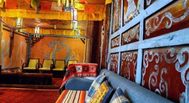 Jiuzhaigou Yangke'er Tibet-style Inn