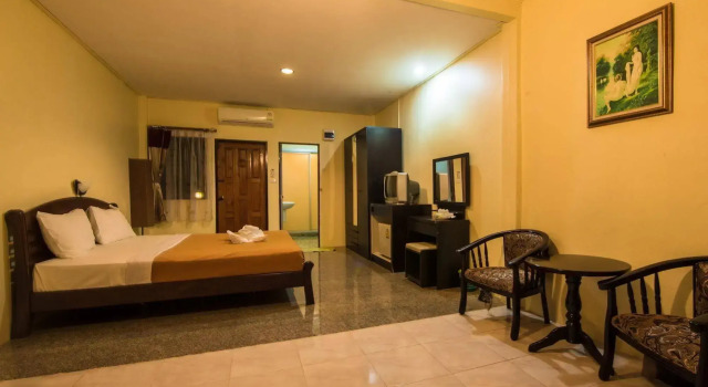 Starlight Beach Resort Chumphon