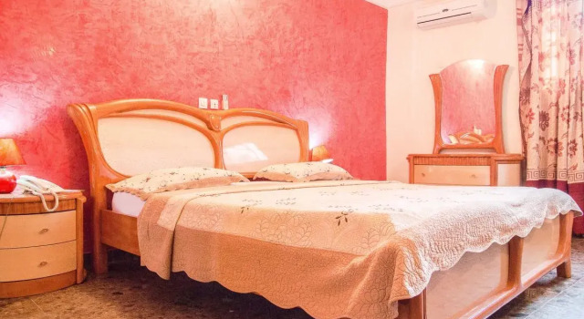 Hôtel Belle Côte, Boek Hotel Cocody 