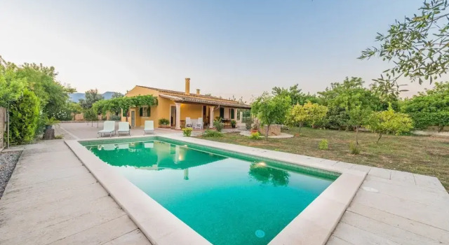 Вилла Can Moscari in Inca With 3 Bedrooms and 2 Bathrooms
