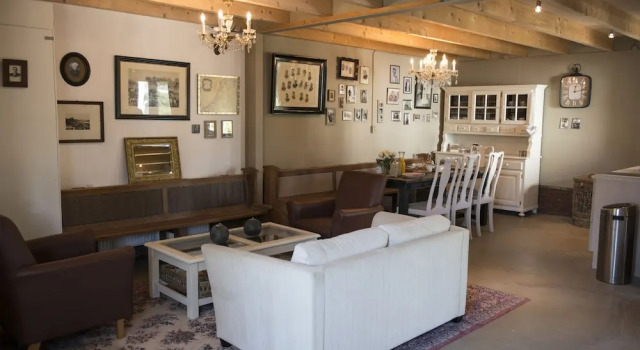 Семейный коттедж B&B Logeren bij van Heeren