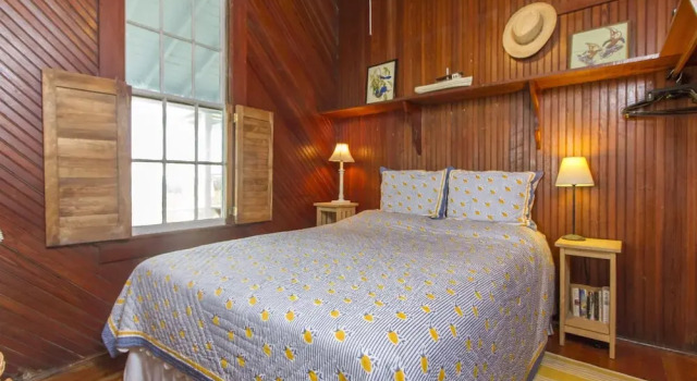 The Lodge and Hut by Vtrips, Rezerwuj Hotel Hotele w Saint Augustine Area z parkingiem, Parking