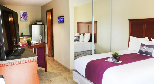 Hotel Iris - San Diego