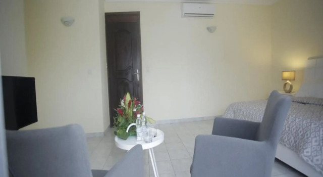 La Jungle Urbaine au Vallon, Prenota Affittacamere Hotel SPA a Abidjan, SPA