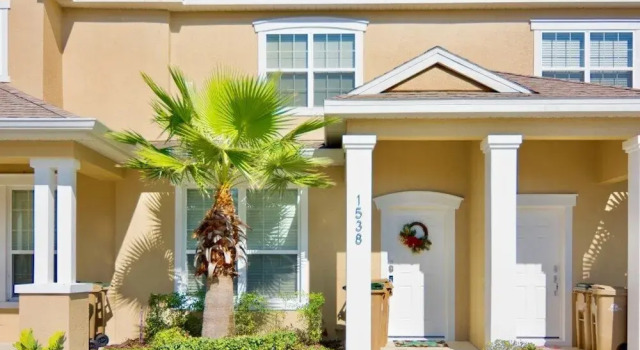 3-Bedroom Villa in Four Corners 1538TA