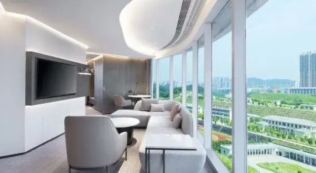 Люкс Crowne Plaza Wuhan Optics Valley by IHG
