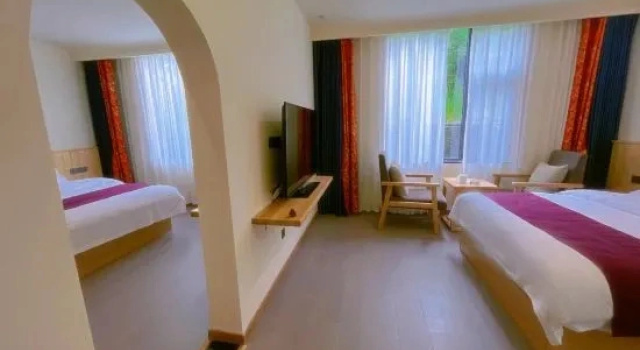 Семейный люкс Siguniang Mountain Bailu Zhuokang Homestay