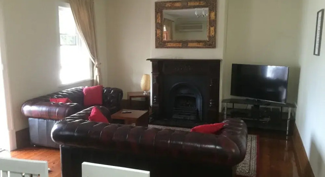 Barton Cottage, Забронировать Дом для отпуска Коттеджи Аделаиды, рядом с City of Adelaide Golf Links, Коттедж
