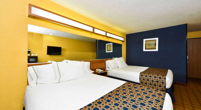 Microtel Inn & Suites by Wyndham New Braunfels I-35, Забронировать Отель Отели Нью-Браунфелс с завтраком, Завтраки
