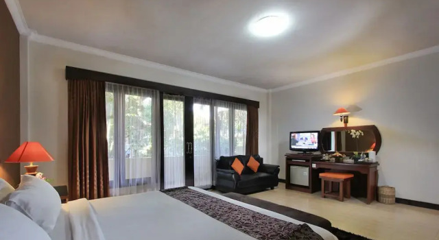 Двухместный номер Deluxe с балконом The Taman Ayu Seminyak 10 Minute walking to the BEACH