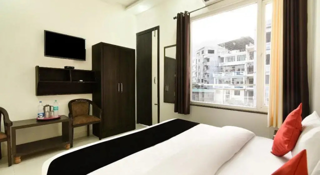 Hotel Yogastahli, Rezervovat Hotel Rišikéš Uttarakhand