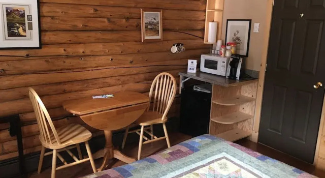 Caribou Cabins