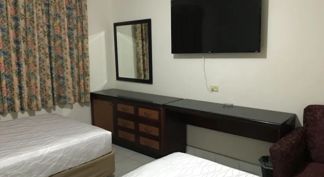 Четырёхместный номер Standard Hotel Guillen
