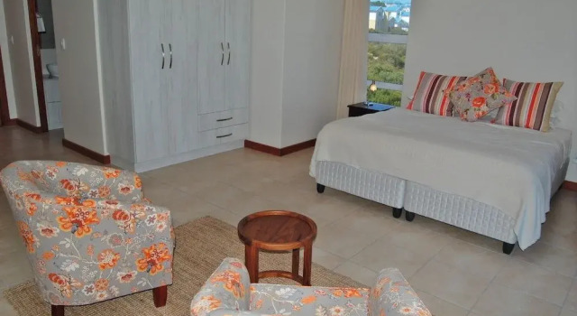 Africa Sun Villa, Buchen Sie Villa SPA-Hotels in Mossel, SPA