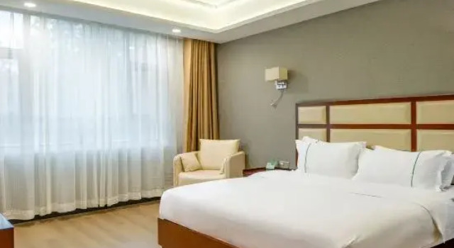 Полулюкс Yajia Hotel
