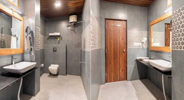 Люкс Vijaygarh Resort & Cottages with Private Pool