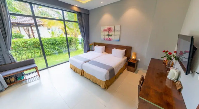 Emerald Garden Retreat