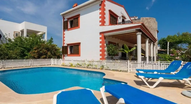 Villa Tortugas Charming House With Views, Prenota Villa Santa Eulalia del Rio Ibiza