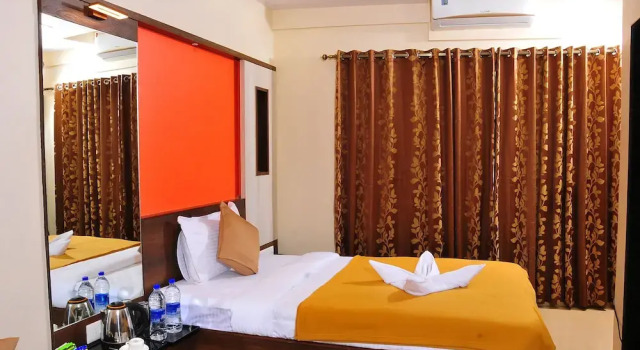 Aakash Hotel