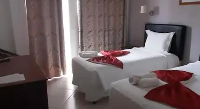 Room-beautiful Deluxe Double Room in the, Book Hotel Vila do Maio Maio