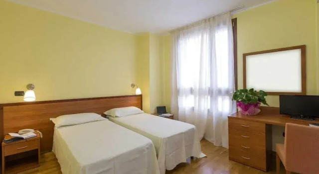 Massi Hotel
