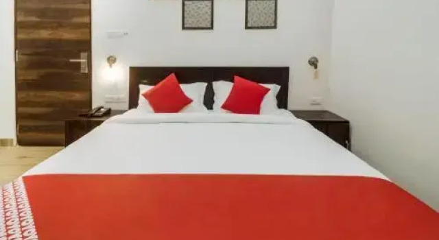 OYO 27894 Hotel Park Rue, Rezervovat Hotel Džajpur 