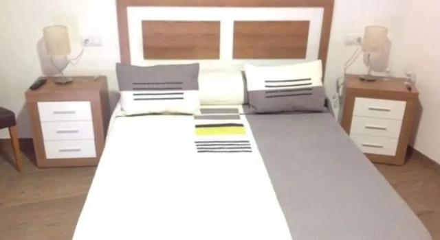 Люкс с балконом и с видом на город Casa Rural Magnanimvs