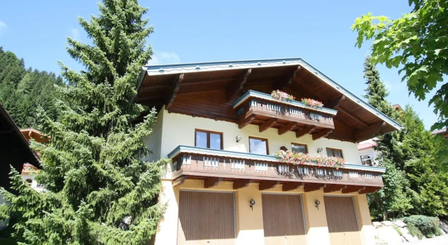 Simplistic Apartment in Kleinar near Cross Country Skiing, Rezerwuj Apartament Hotele w Salzburg z parkingiem, Parking