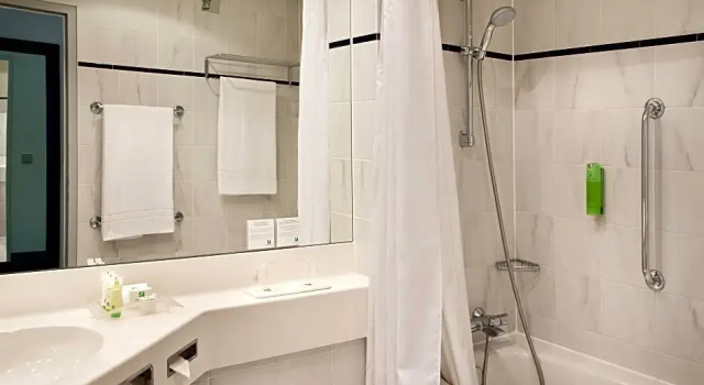Полулюкс Standard Holiday Inn Stuttgart by IHG