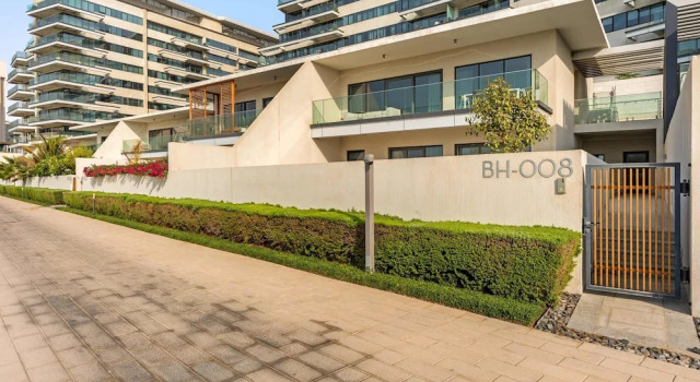 Silkhaus Beach Villa Private Pool 3BR Maid, Забронировать Вилла Коттеджи Острова Яса, Коттедж