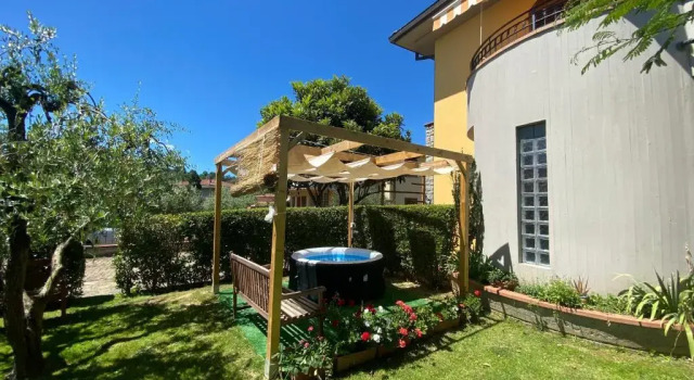 Il Nespolo, Забронировать Отель Каврилья Valdarno