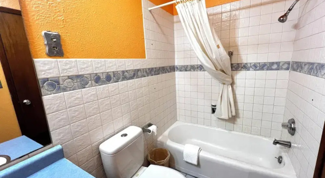 Четырёхместный номер Standard Blue Haven Motel