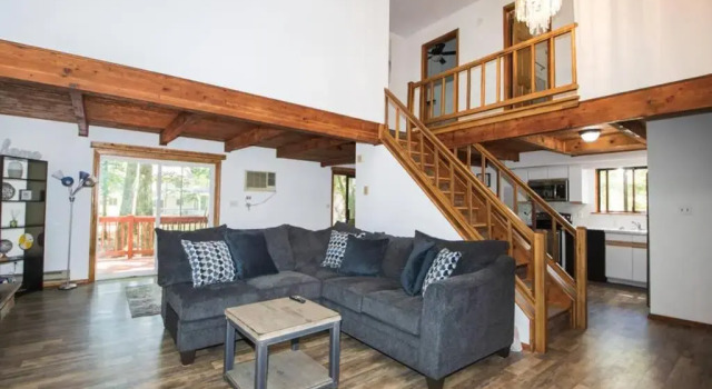 Entire 3 Bedroom Adventure Chalet, Near the best of the Poconos, Rezerwuj Chalet Wille w Pensylwania, Willa