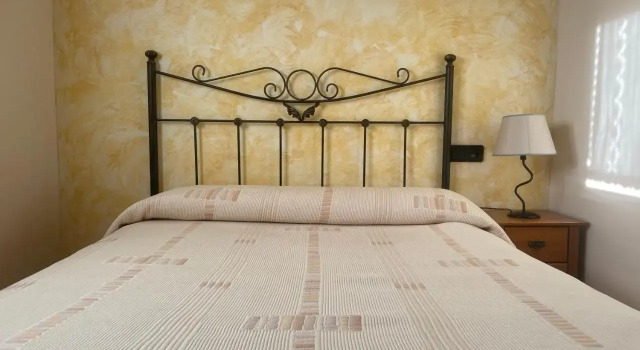 Los Centenares, Book Hotel Castielfabib Valencia Province